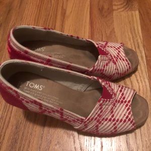 Toms wedges worn one season